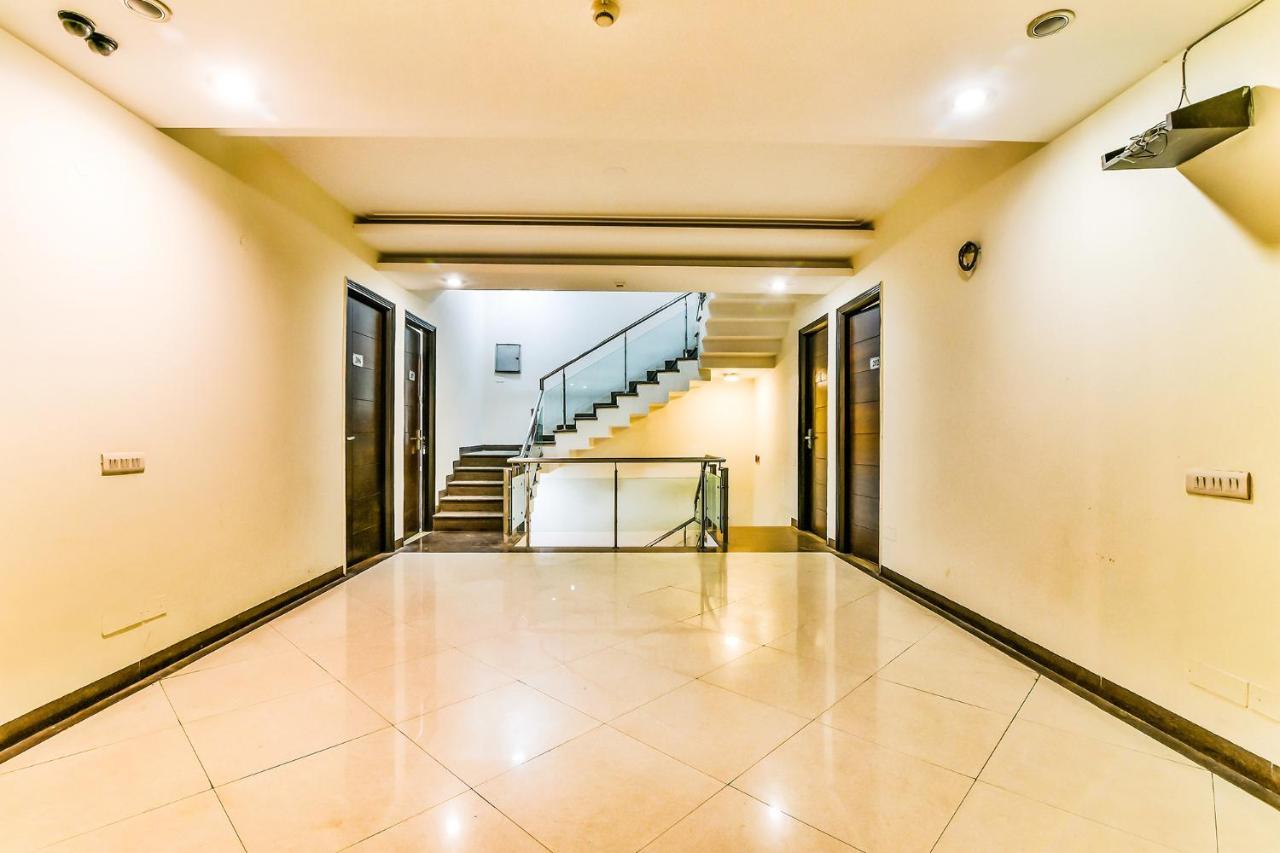 Fabhotel Oasis Dlf Phase 3 古尔冈 外观 照片