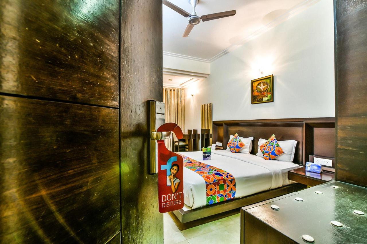 Fabhotel Oasis Dlf Phase 3 古尔冈 外观 照片