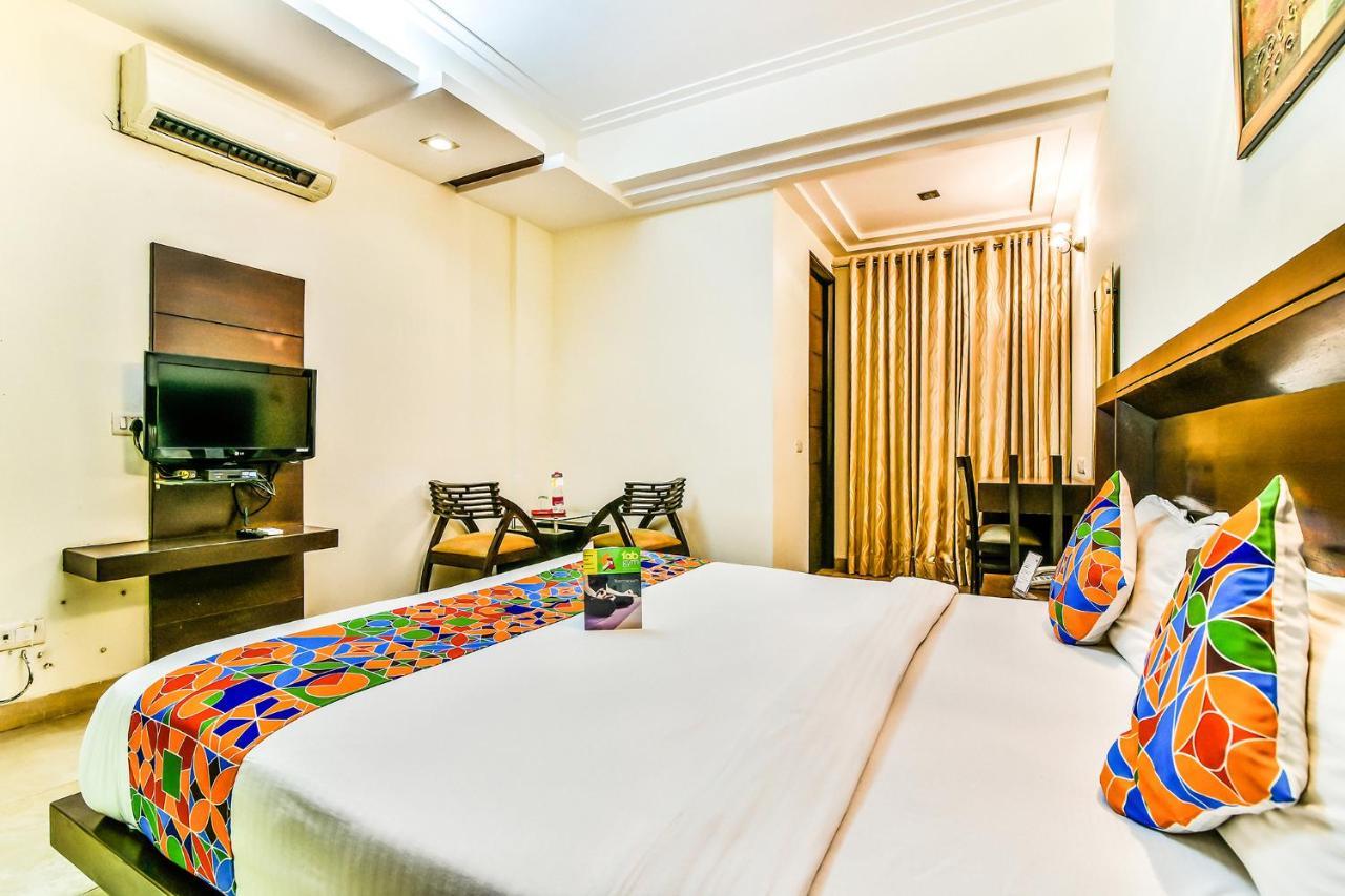 Fabhotel Oasis Dlf Phase 3 古尔冈 外观 照片