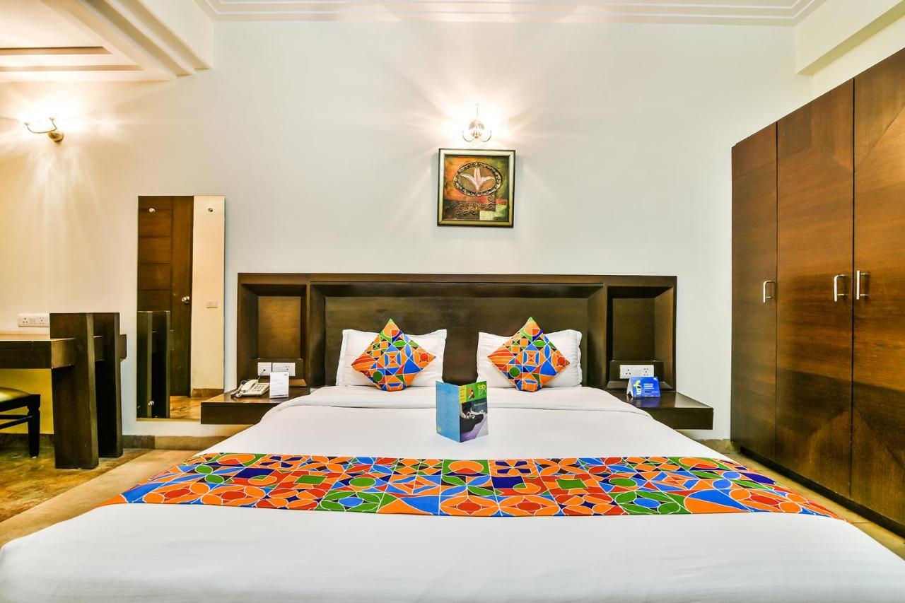 Fabhotel Oasis Dlf Phase 3 古尔冈 外观 照片