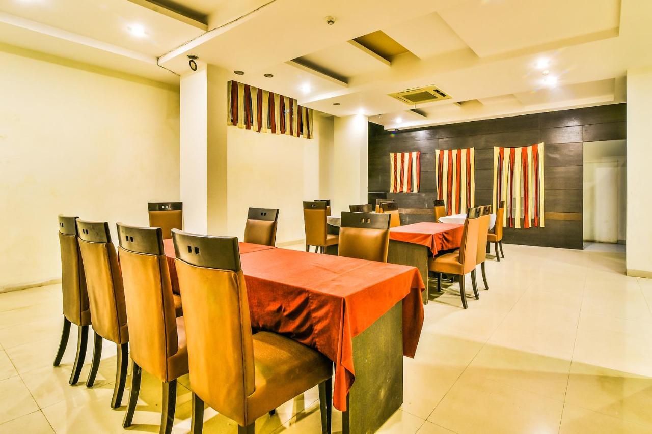 Fabhotel Oasis Dlf Phase 3 古尔冈 外观 照片